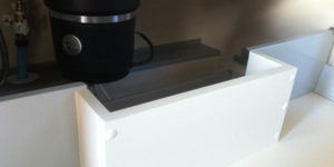 ディスポーザー引き戸工事